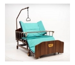 Механическая медицинская кровать для ухода за лежачими больными с переворотом и туалетом MET REMEKS XL